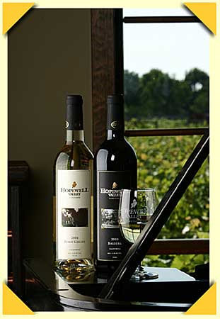Hopewell_valley_vineyards_bottles
