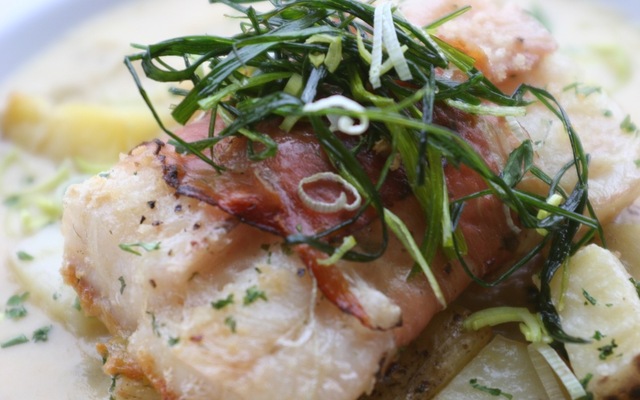 Friends_company_food_093