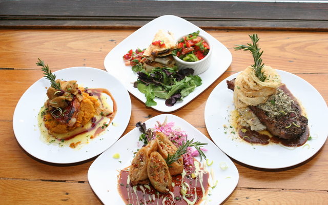 Friends_company_food_055