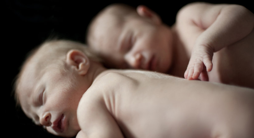 Twins_01