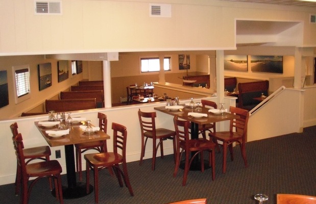 Upper_dining_room_3