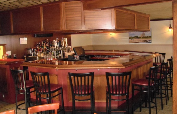 Bar_room