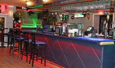 Laluna-bar-2
