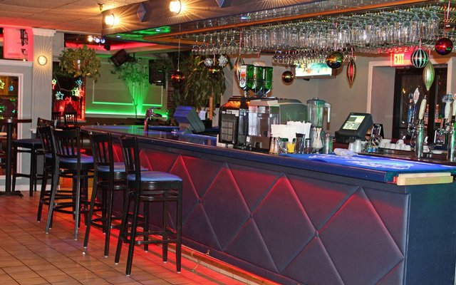 Laluna-bar-2