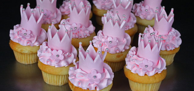Crown-cupcakes-web