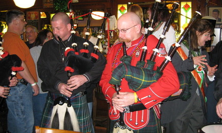 2009_parade_pix___duffy_s_with_the_emerald_society_band_003